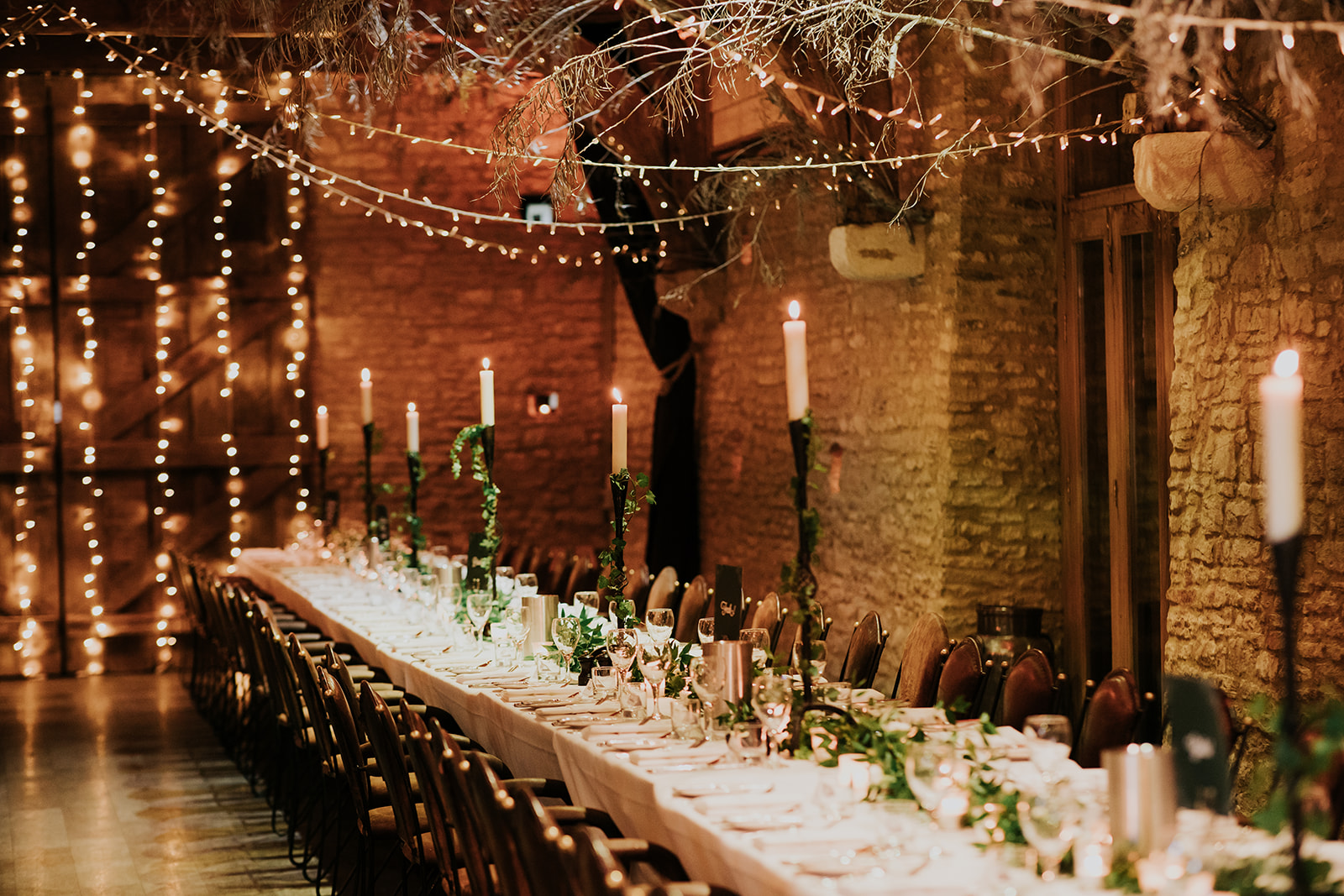 Everything Guests Love to Eat and Drink at a Winter Wedding