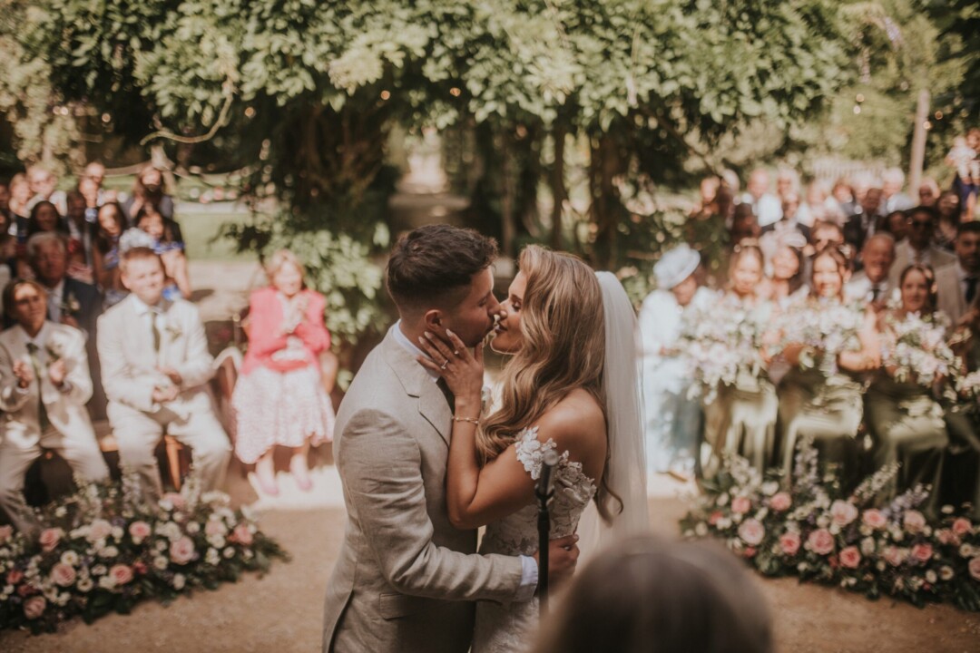 Summer outdoor ceremony