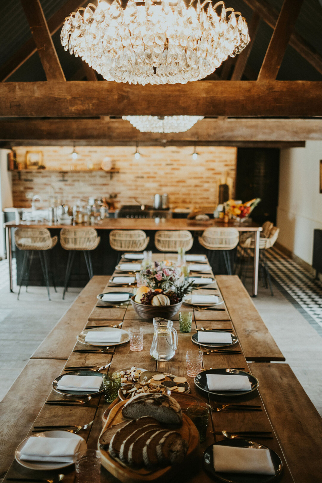 Image by <a href="https://www.igordemba.com/" target="_blank" rel="noopener">Igor Demba Photography</a> The Farmhouse at Tythe