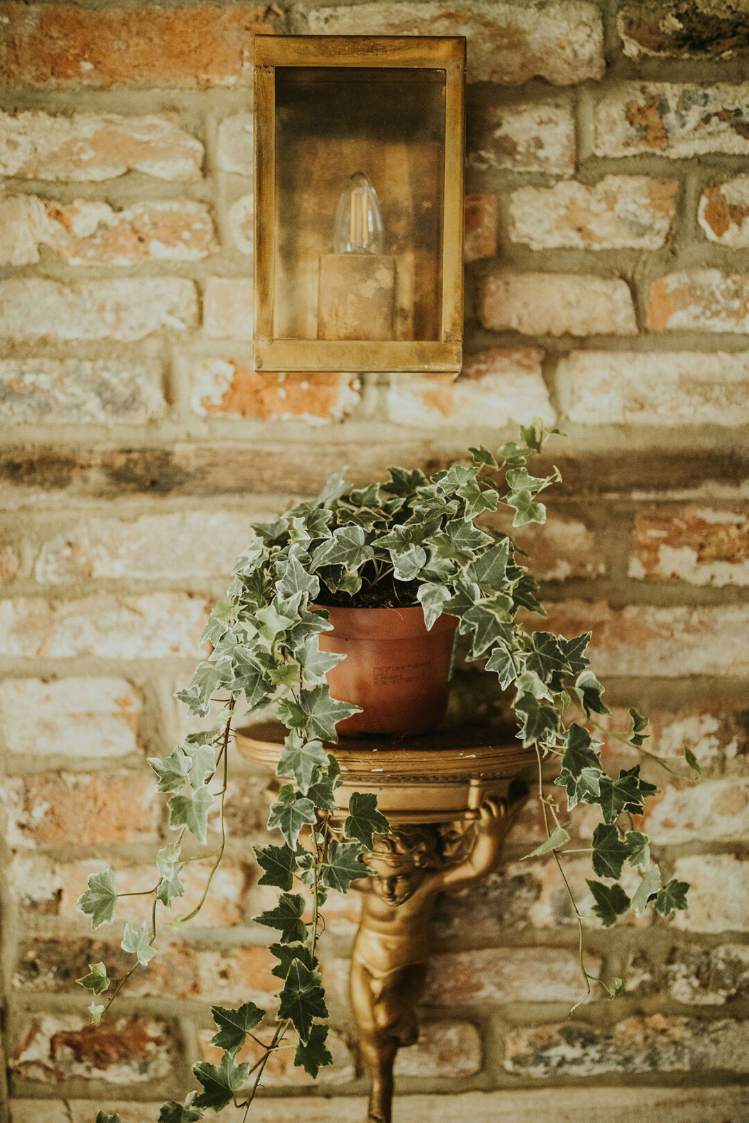 Image by <a href="https://www.igordemba.com/" target="_blank" rel="noopener">Igor Demba Photography</a> The Farmhouse at Tythe