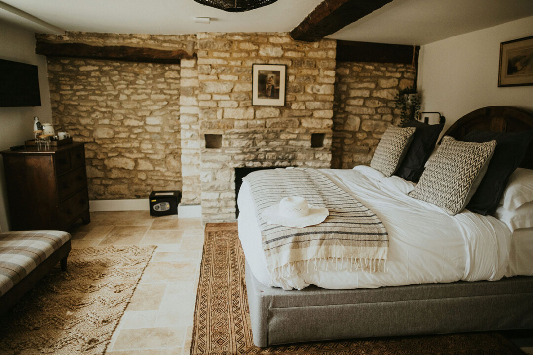 Image by <a href="https://www.igordemba.com/" target="_blank" rel="noopener">Igor Demba Photography</a> The Farmhouse at Tythe