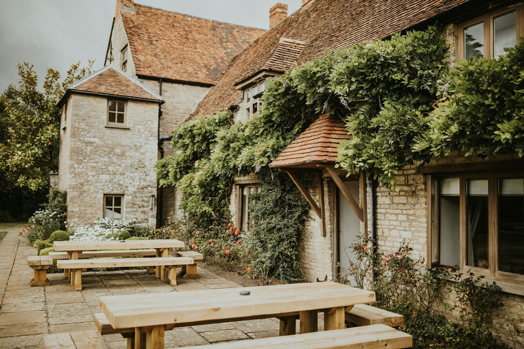 Image by <a href="https://www.igordemba.com/" target="_blank" rel="noopener">Igor Demba Photography</a> The Farmhouse at Tythe